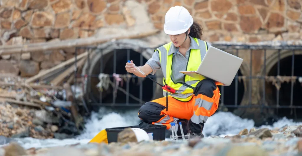 Online Water Quality Monitoring service provider, manufacturer, supplier, exporter and installation contractor by Mechwat for digital monitoring, compliance & esg